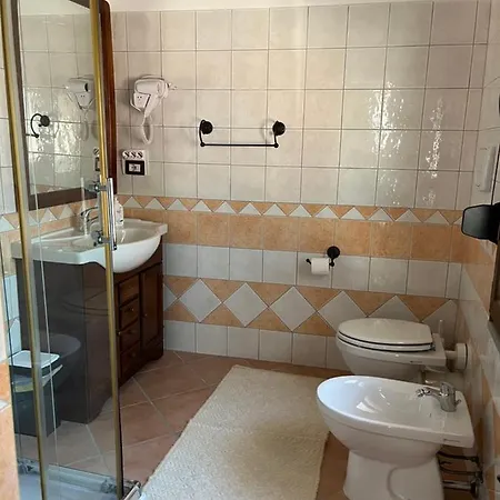 Alojamento de Acomodação e Pequeno-almoço Amistade