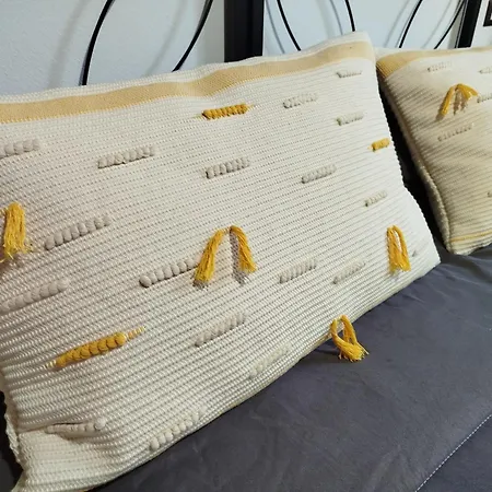 فندق مبيت وإفطار Amistade *