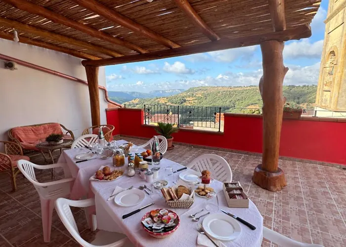 Oda ve Kahvaltı Amistade *